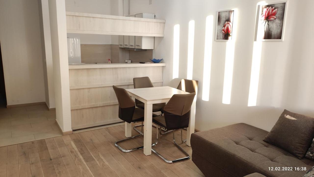 Apartments Beatrice Rafailovici Ngoại thất bức ảnh