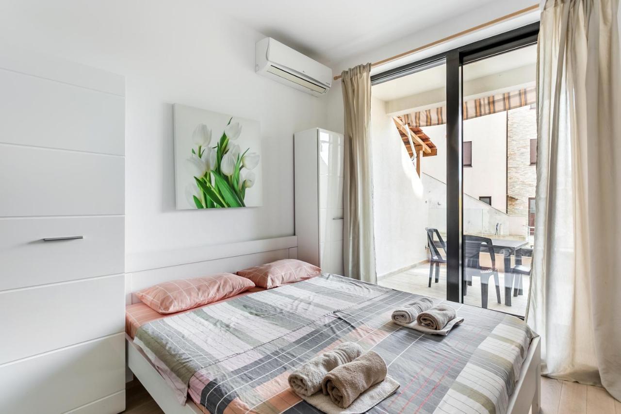 Apartments Beatrice Rafailovici Ngoại thất bức ảnh