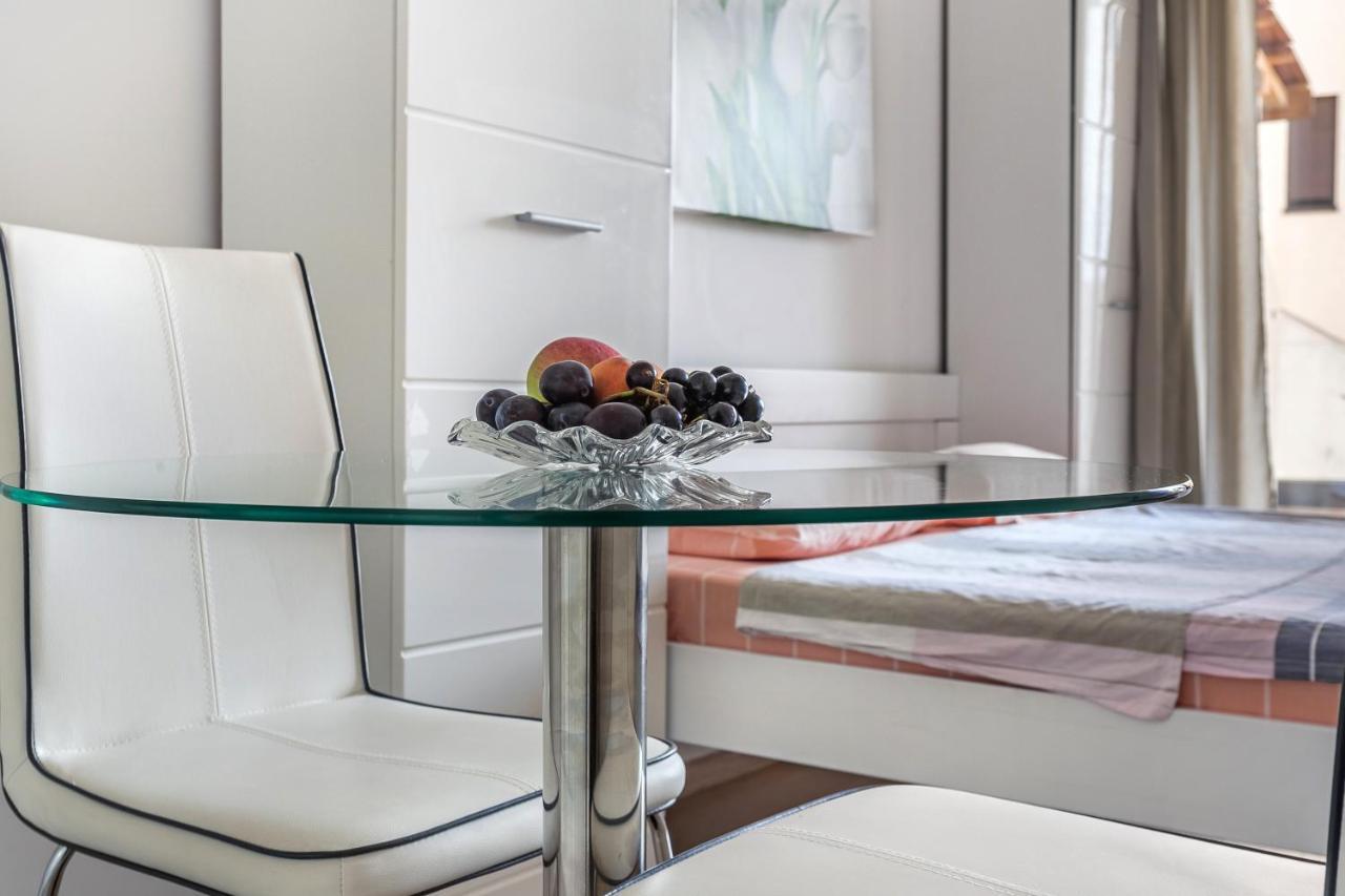 Apartments Beatrice Rafailovici Ngoại thất bức ảnh