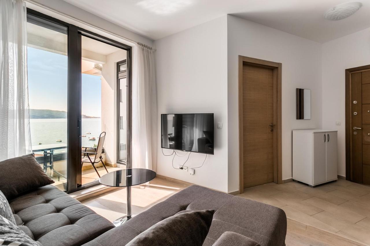 Apartments Beatrice Rafailovici Ngoại thất bức ảnh
