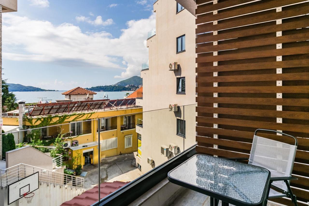 Apartments Beatrice Rafailovici Ngoại thất bức ảnh