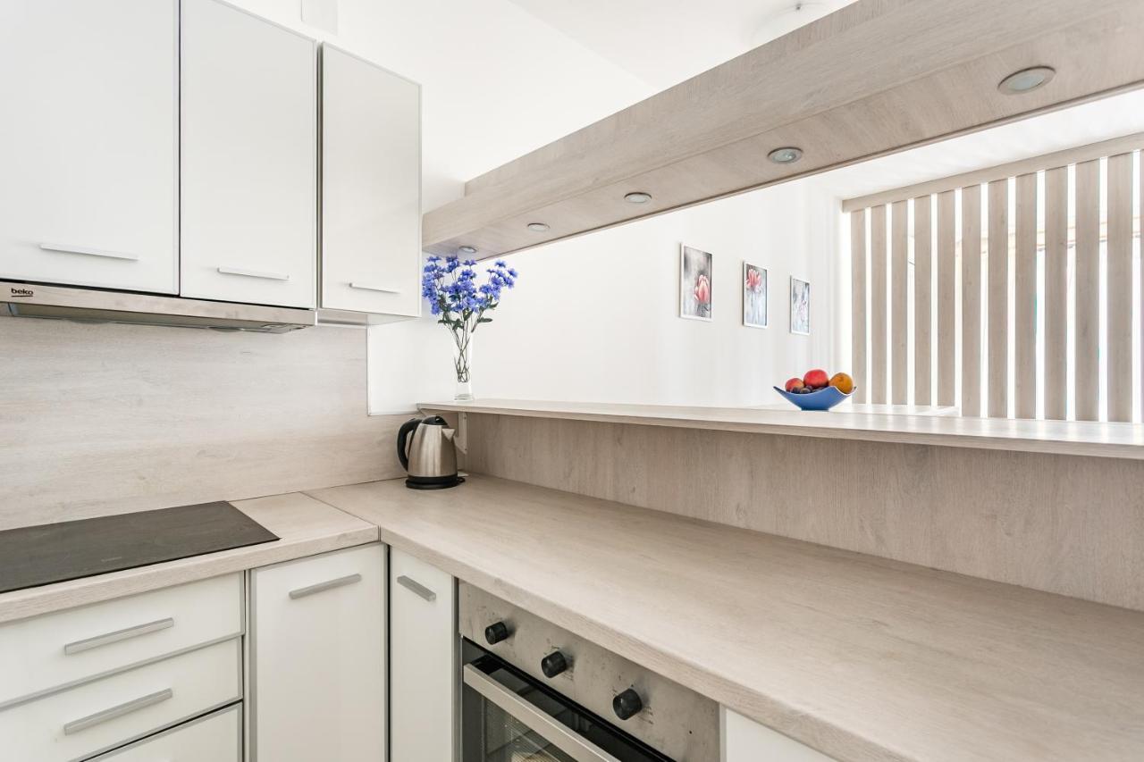 Apartments Beatrice Rafailovici Ngoại thất bức ảnh